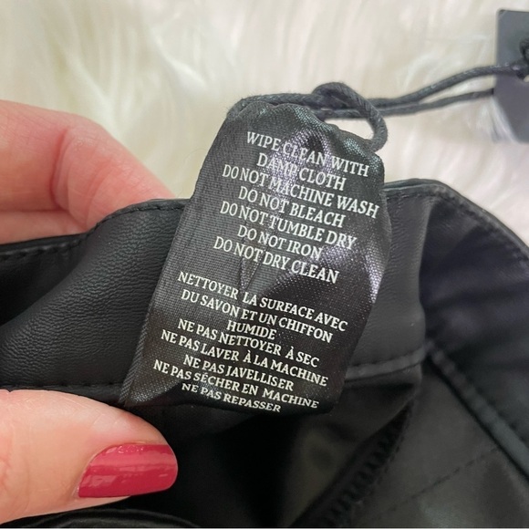 BLANK NYC The Bond Skinny Moto Pants in Carbon Vegan Leather Women’s Size 25 - Picture 9 of 13